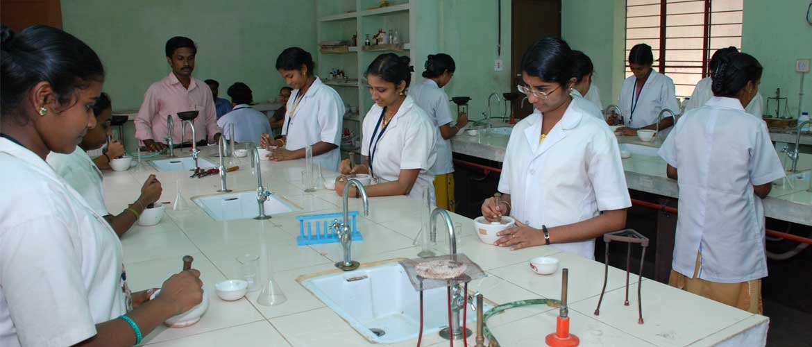 Students working in the pharmaceutics laboratory